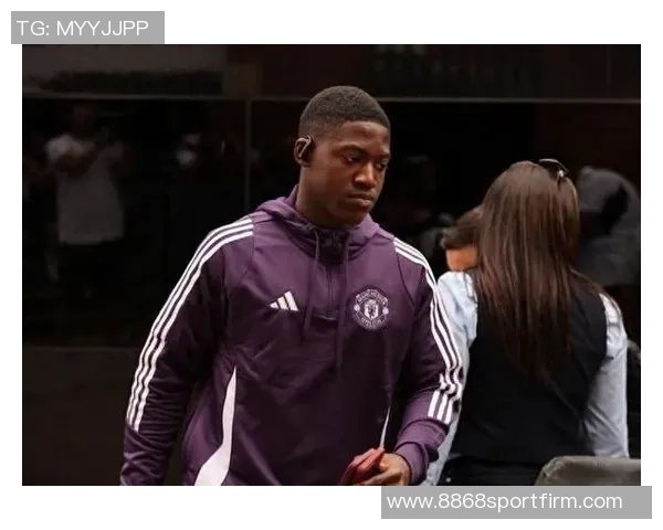 前球探分析曼联冬窗不应放走梅努和齐尔克泽的重要性与价值