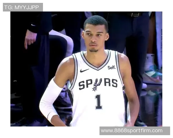 爱德华兹双撤步后再跳一步是否算走步引发热议